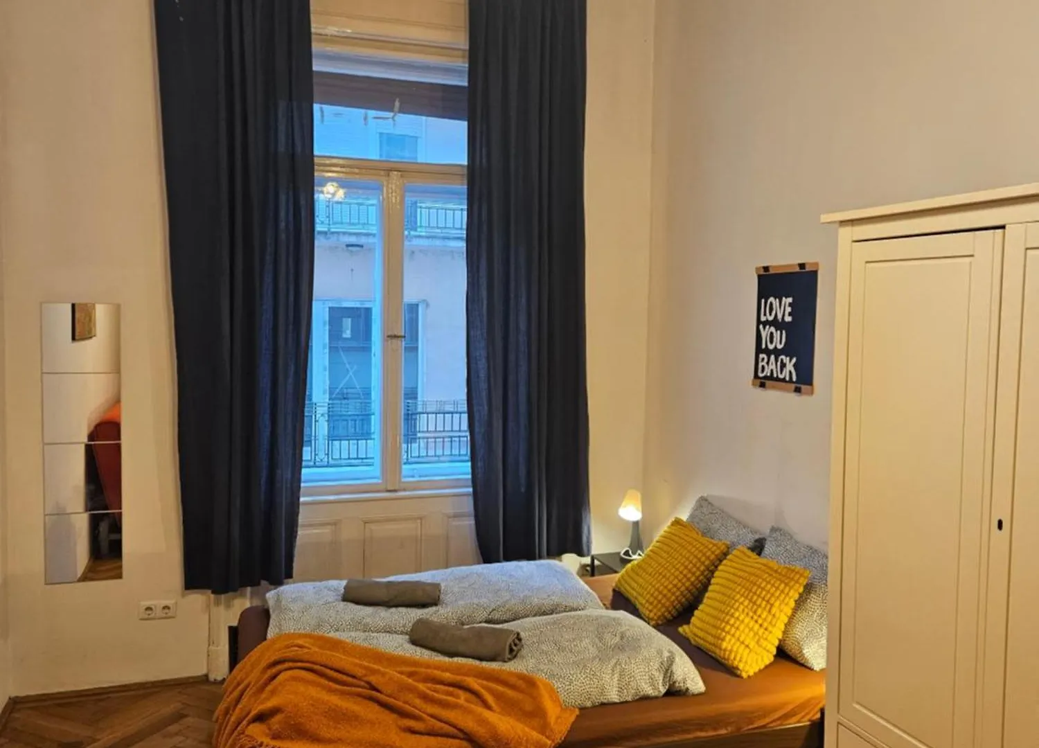 Lovely Riverside Rooms Budapest Hostel